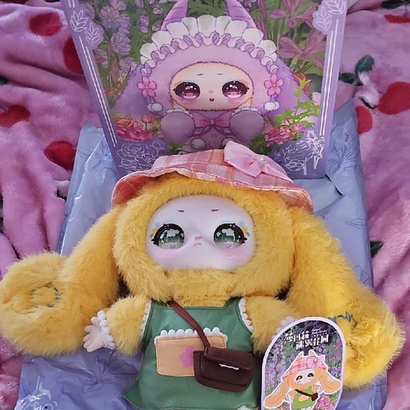 Samael Cute Yellow Plush Doll with Pink Hat 400 Percent - Picture 1 of 8